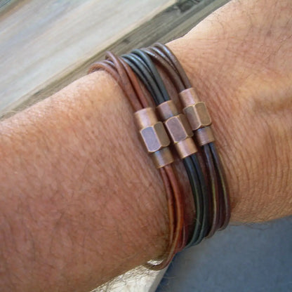 Thin strand bracelet with copper toned brass magnetic clasp