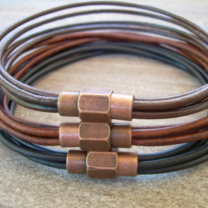 Thin strand bracelet with copper toned brass magnetic clasp